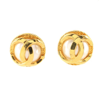 Chanel Vintage CC Cut-out Clip On Earrings Metal with Faux Pearl