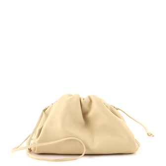 Bottega Veneta The Pouch Leather 20