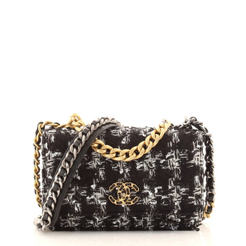 Chanel 19 Wallet on Chain Quilted Tweed