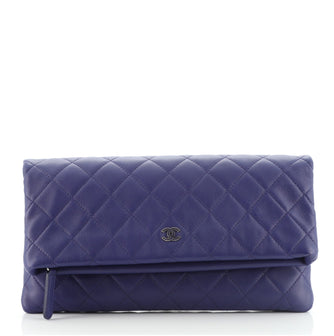 Chanel Beauty CC Clutch Quilted Lambskin