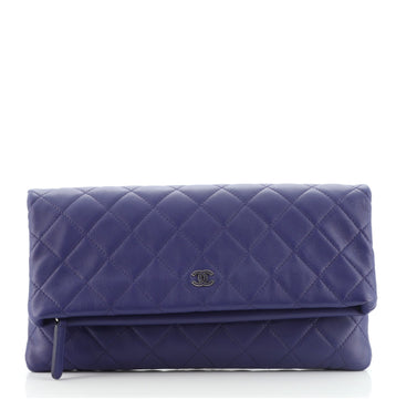 Chanel Beauty CC Clutch Quilted Lambskin