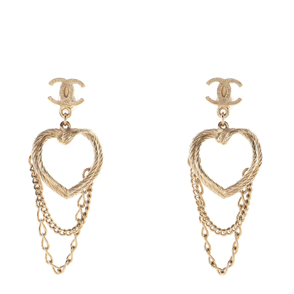 Chanel Heart pendant CC earrings Gold hardware Metal ref.427759