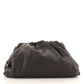Bottega Veneta The Pouch Leather Medium