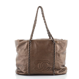 Chanel Luxe Ligne Zip Top Tote Calfskin Medium