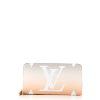 Louis Vuitton Zippy Wallet By The Pool Monogram Giant
