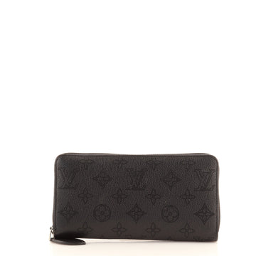 Louis Vuitton Zippy Wallet Mahina Leather
