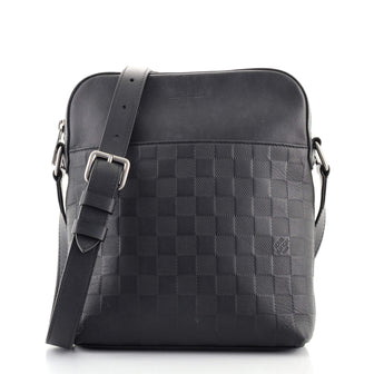 Louis Vuitton District Pochette Damier Infini Leather