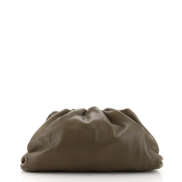 Bottega Veneta The Pouch Leather Medium