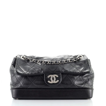 Chanel VIP Flap Bag Quilted Lambskin Medium