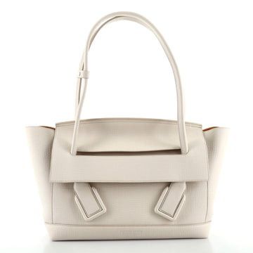 Bottega Veneta Arco Bag Grainy Leather Medium