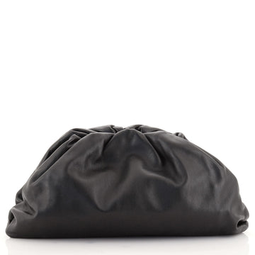 Bottega Veneta The Pouch Leather Medium