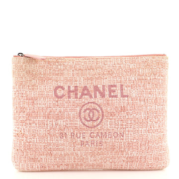 Chanel Deauville Pouch Raffia Medium