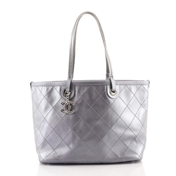 Chanel Fever Tote Quilted Caviar Medium