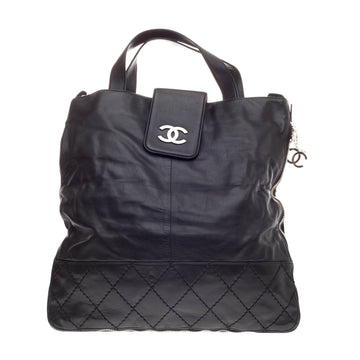 Chanel Expandable Ligne Messenger Leather Large