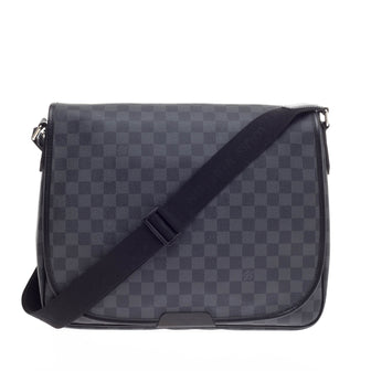 Louis Vuitton Daniel Messenger Damier GM