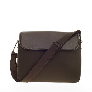 Louis Vuitton Taimyr Messenger Taiga Leather