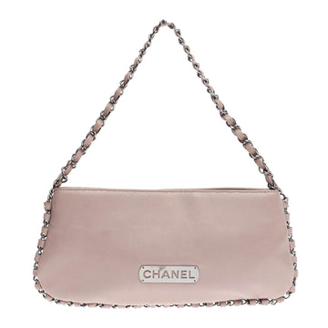 Chanel Vintage Chain Detail Pochette Leather Small