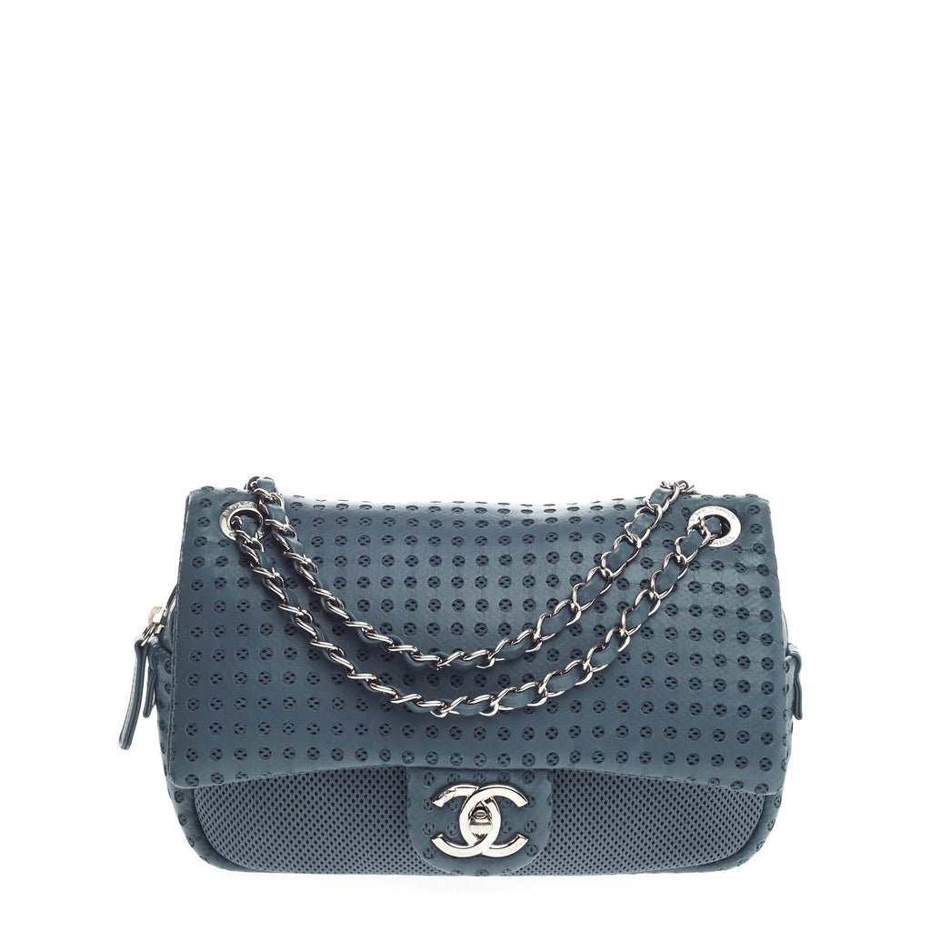 CHANEL - EASY FLAP - authenticated with dustbag - 30cm x 18cm - a